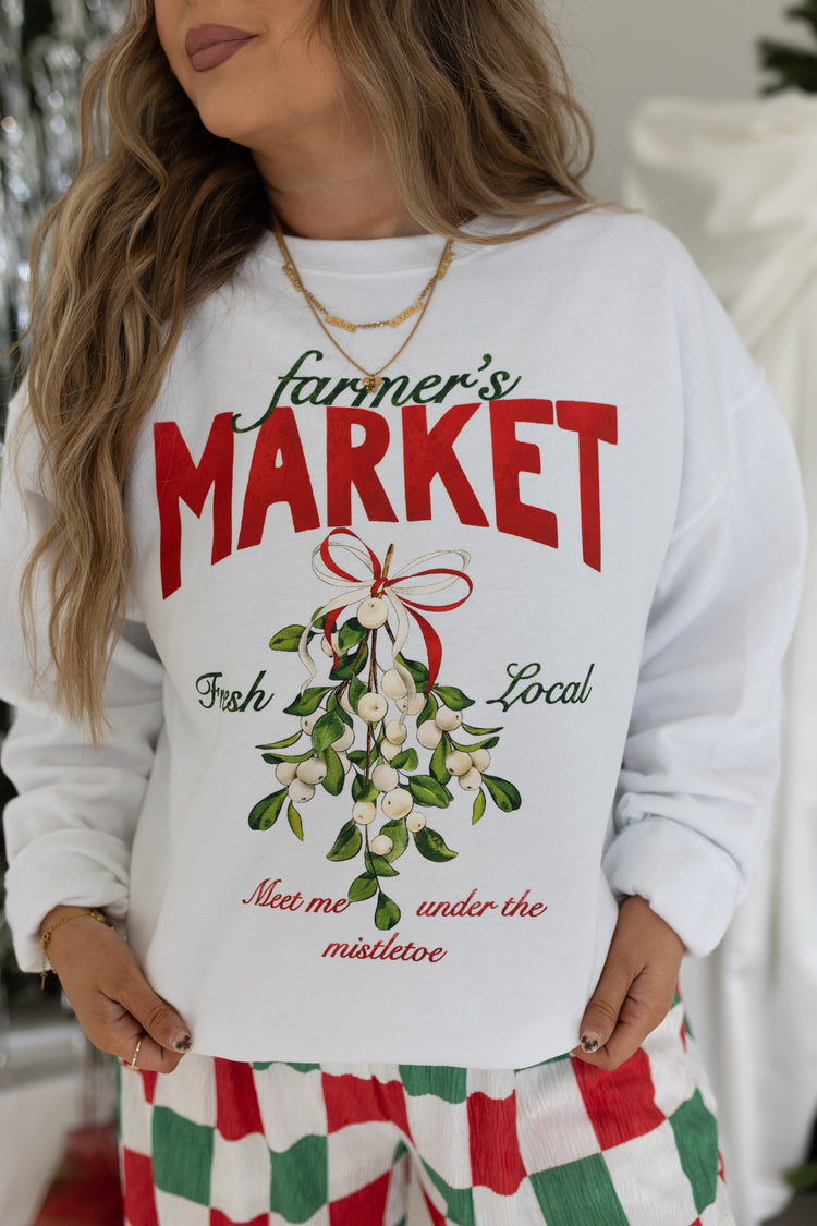 Mistletoe Graphic Sweatshirt