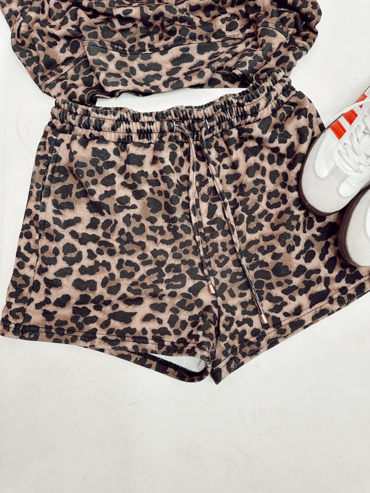 LEOPARD SHORTS