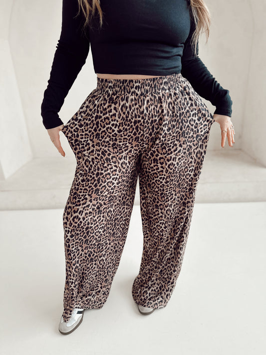 MEOWWW Flowy PANTS