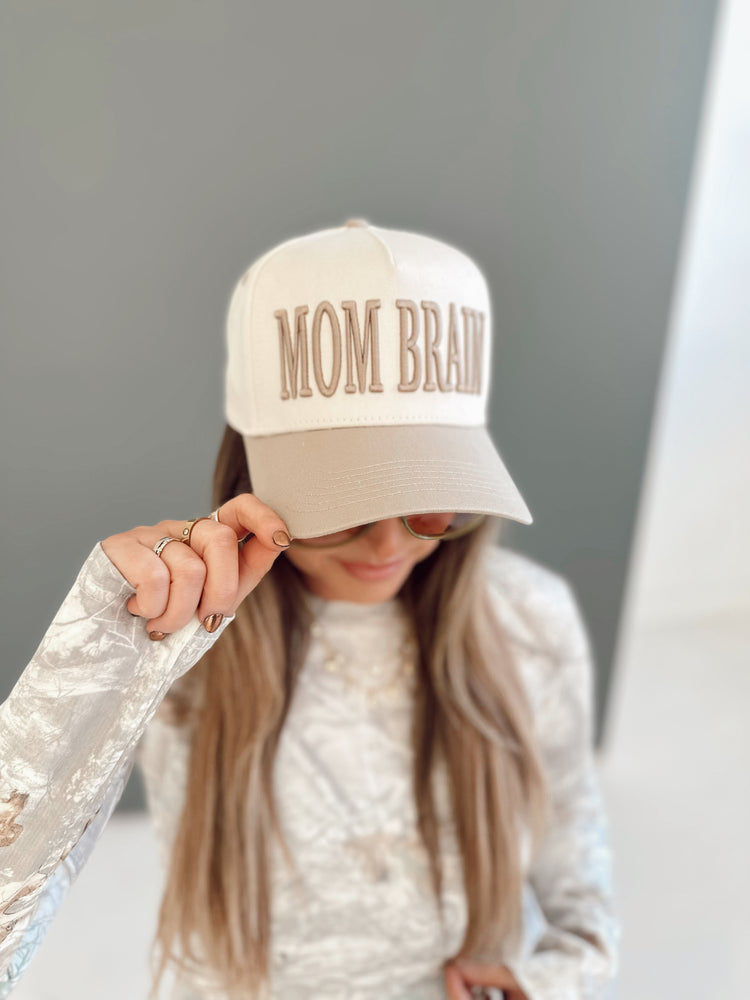 Mom Brain hat Nude